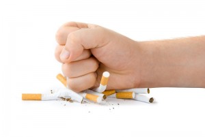 Keren, Bocah Ini Berhasil Membuat Para Perokok Menghentikan Kebiasaan Merokoknya