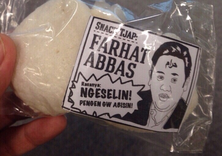 Snack cap Farhat Abbas